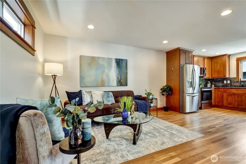 Property photo for 4516 Dayton Avenue N, Seattle photo 9