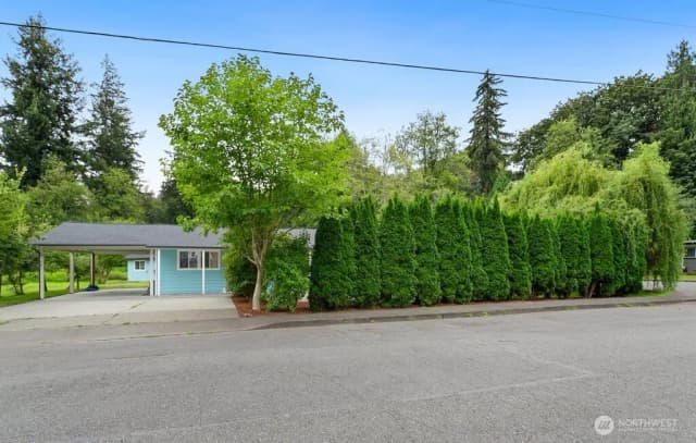 Property photo for 301 O Street Se, Olympia photo 2