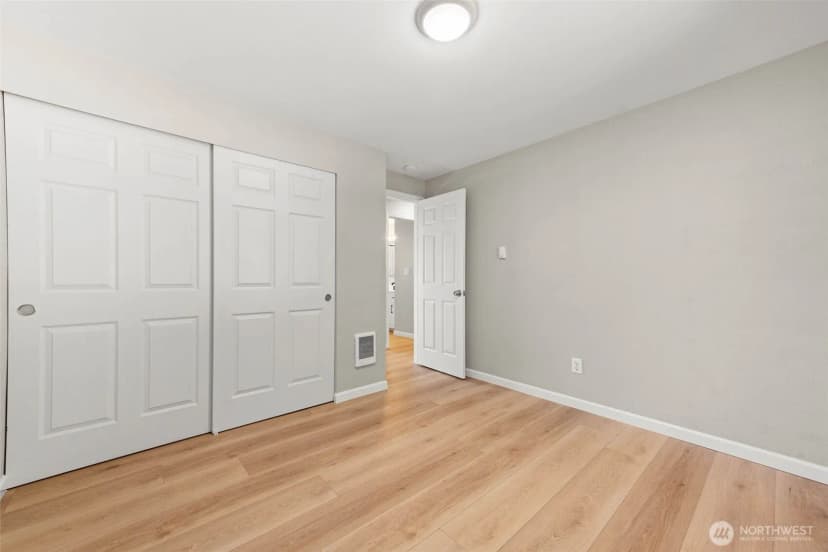 Property photo for 307 Whitesell Court Nw, Orting photo 14