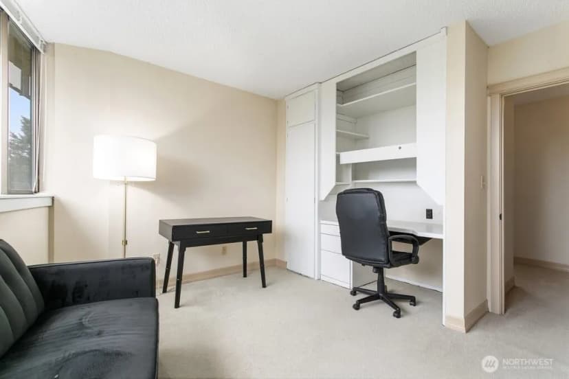 Property photo for 1910 Evergreen Park Drive Sw #701, Olympia photo 13