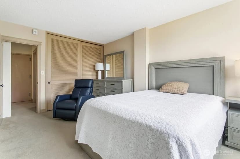 Property photo for 1910 Evergreen Park Drive Sw #701, Olympia photo 8