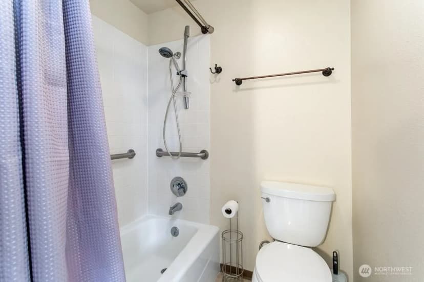 Property photo for 1910 Evergreen Park Drive Sw #701, Olympia photo 10
