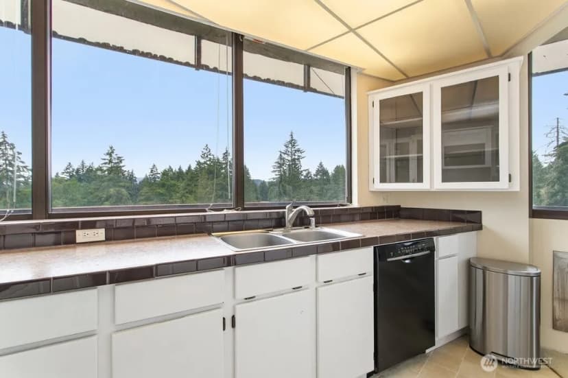 Property photo for 1910 Evergreen Park Drive Sw #701, Olympia photo 6
