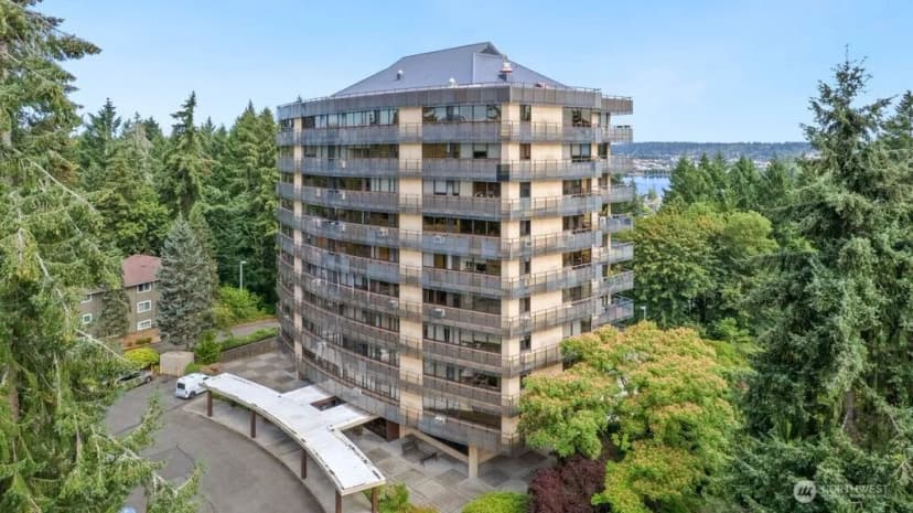 Property photo for 1910 Evergreen Park Drive Sw #701, Olympia photo 26