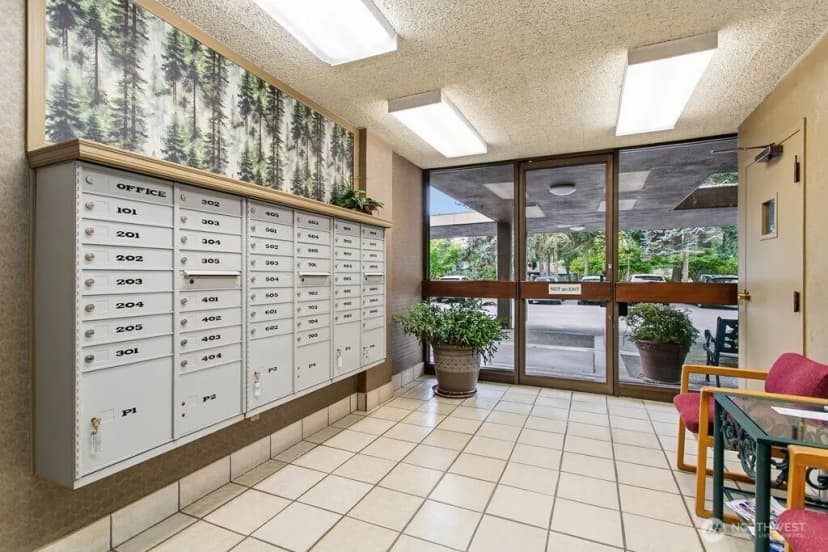 Property photo for 1910 Evergreen Park Drive Sw #701, Olympia photo 19