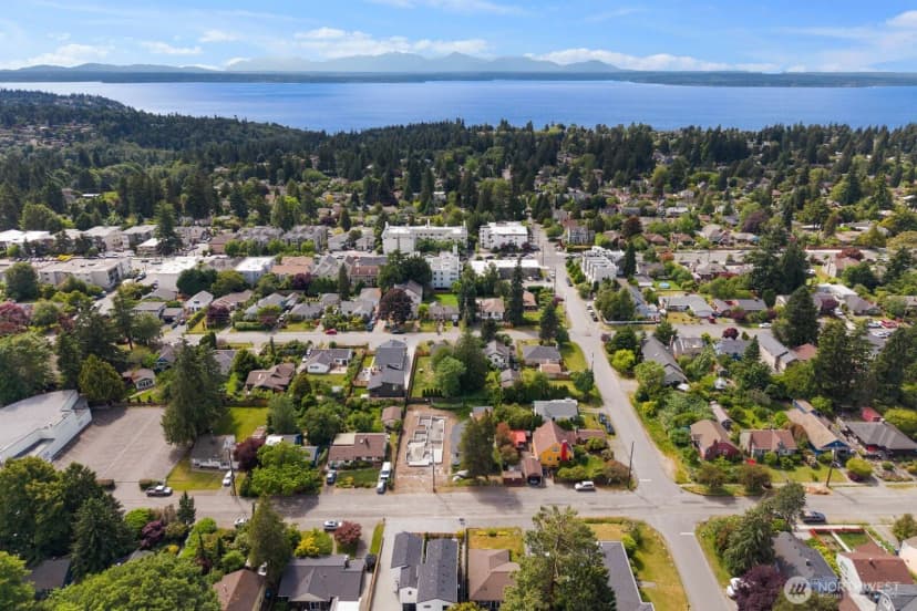 Property photo for 11746 Dayton Avenue N, Seattle photo 38