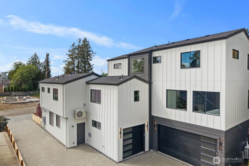 Property photo for 11746 Dayton Avenue N, Seattle photo 35