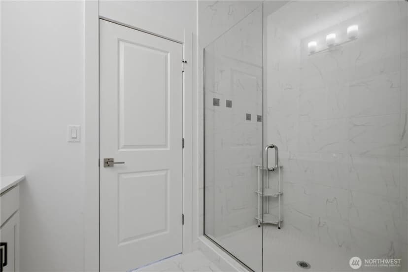 Property photo for 2422 217th Street Se #d, Bothell photo 24