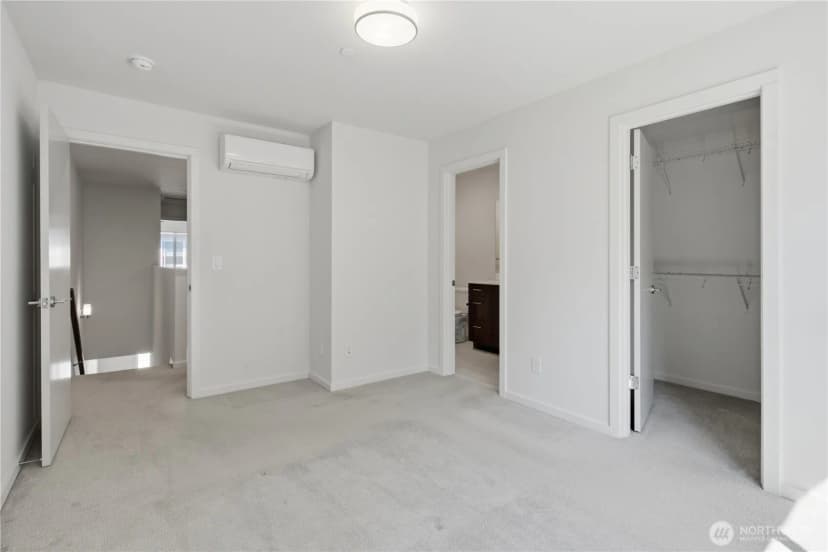 Property photo for 2328 N 185th #b, Shoreline photo 15