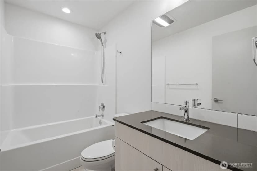 Property photo for 2328 N 185th #b, Shoreline photo 21