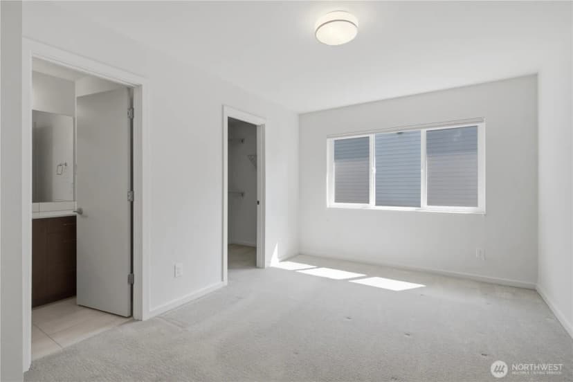 Property photo for 2328 N 185th #b, Shoreline photo 13