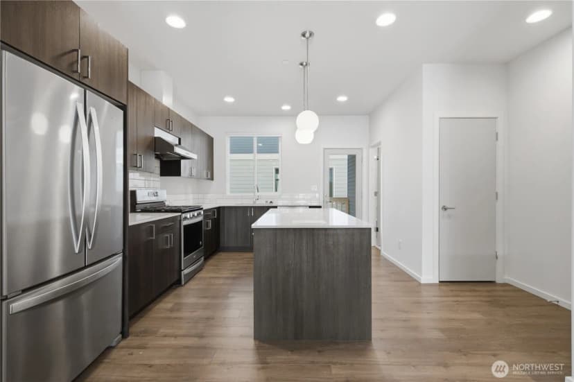 Property photo for 2328 N 185th #b, Shoreline photo 3