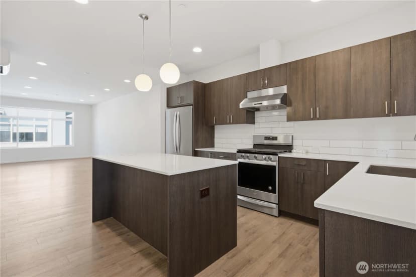 Property photo for 2328 N 185th #b, Shoreline photo 6