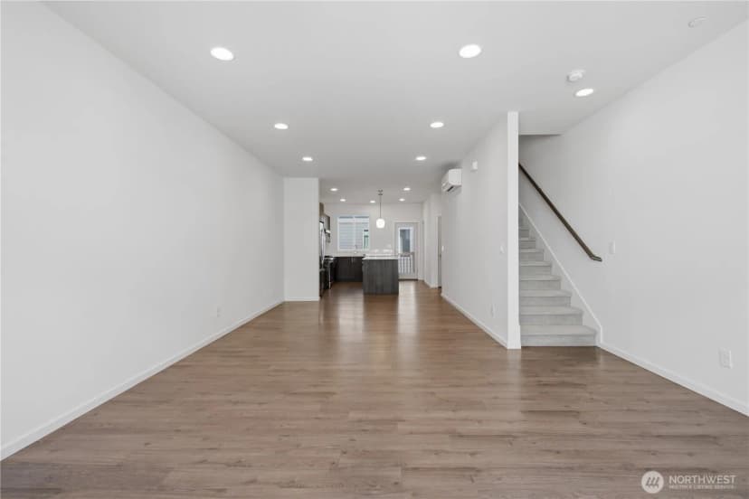 Property photo for 2328 N 185th #b, Shoreline photo 11