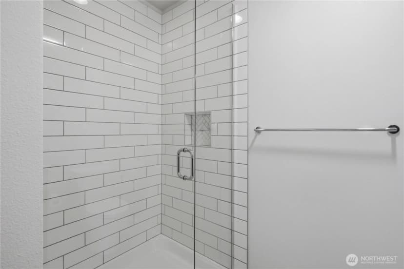 Property photo for 2328 N 185th #b, Shoreline photo 18
