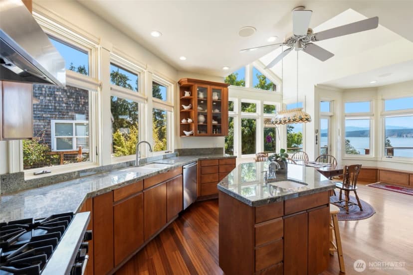 Property photo for 393 Sunset Boulevard, Port Townsend photo 4