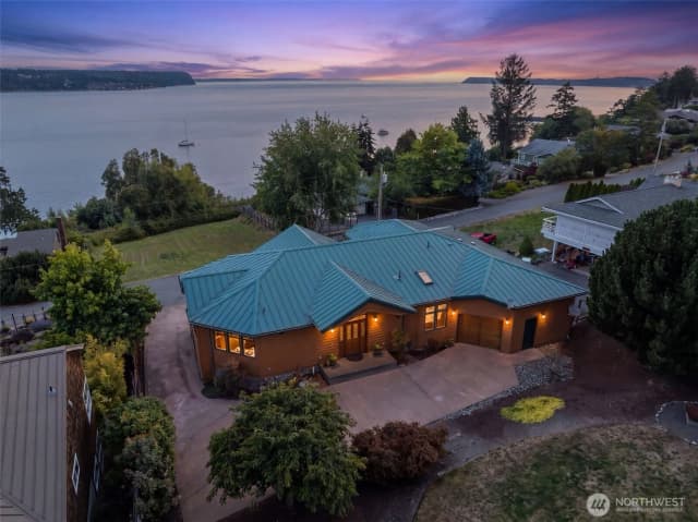 Property photo for 393 Sunset Boulevard, Port Townsend