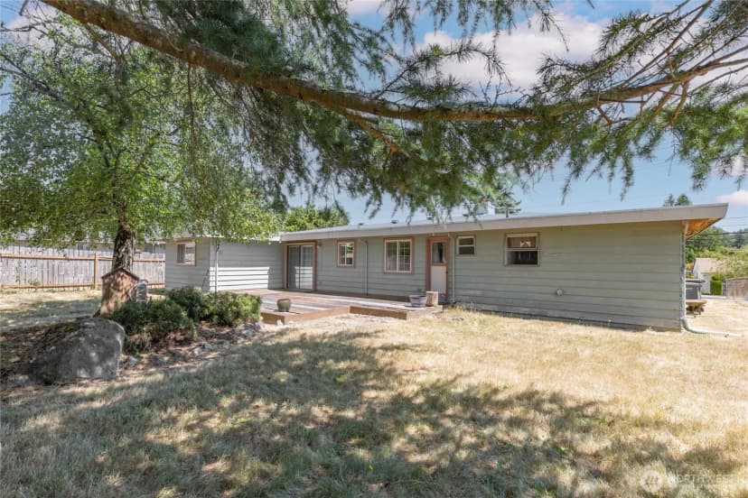 Property photo for 24325 16th Avenue S, Des Moines photo 27