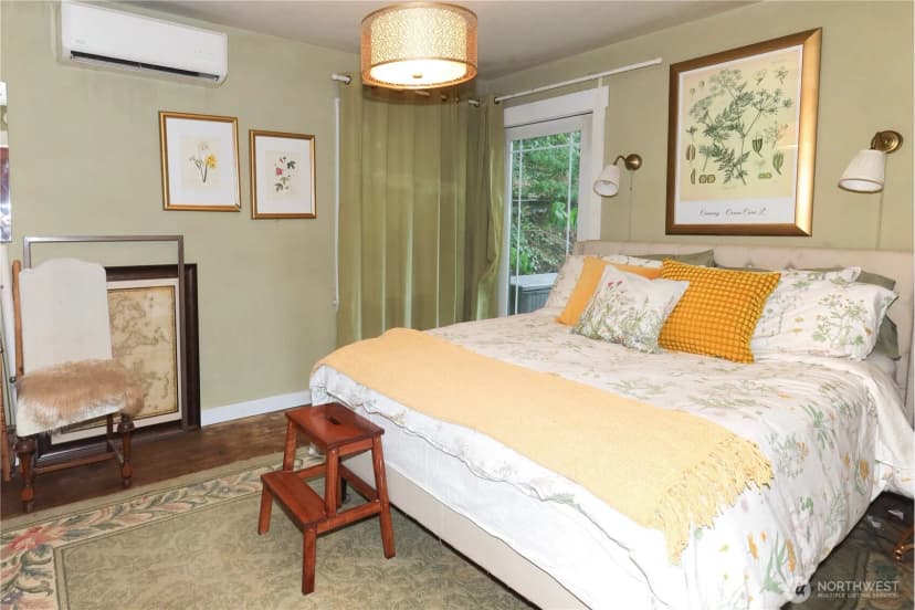 Property photo for 10747 56th Avenue S, Seattle photo 9