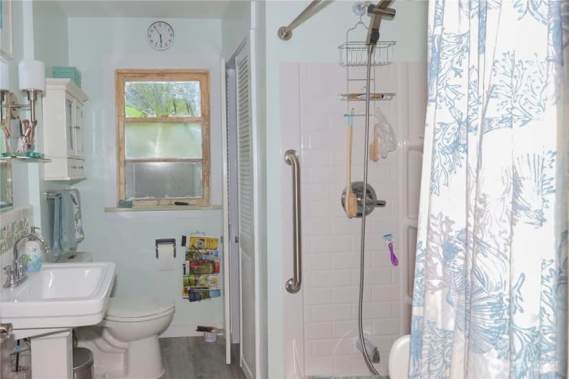 Property photo for 10747 56th Avenue S, Seattle photo 8