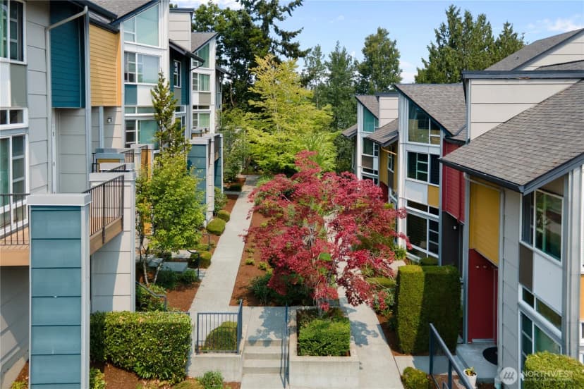 Property photo for 15130 Ne 81st Way #104, Redmond photo 27