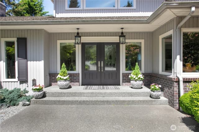 Property photo for 9175 Belted Kingfisher Road, Blaine photo 4
