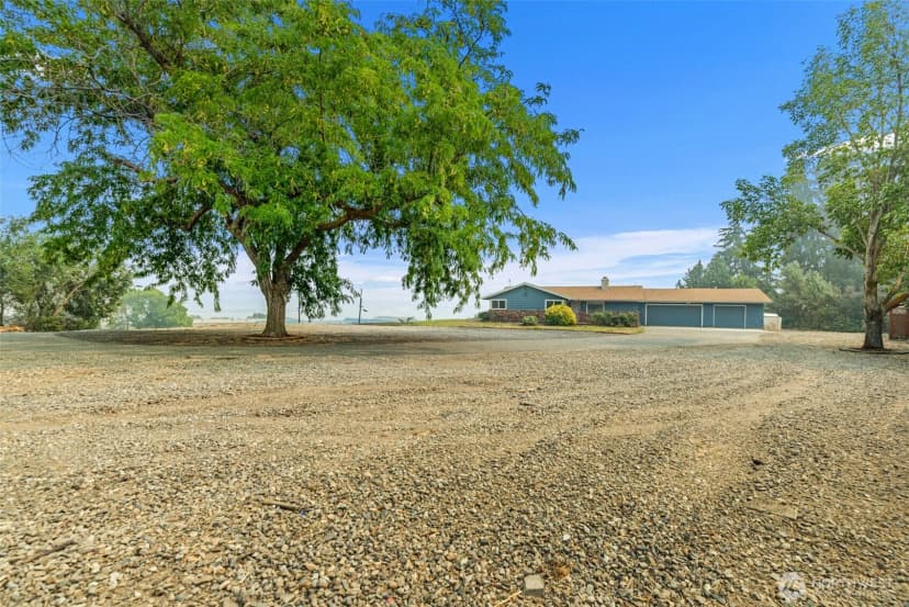 Property photo for 3116 Ohme Road, Wenatchee photo 39