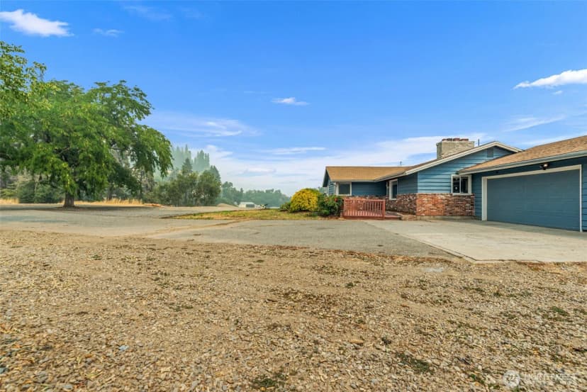 Property photo for 3116 Ohme Road, Wenatchee photo 34