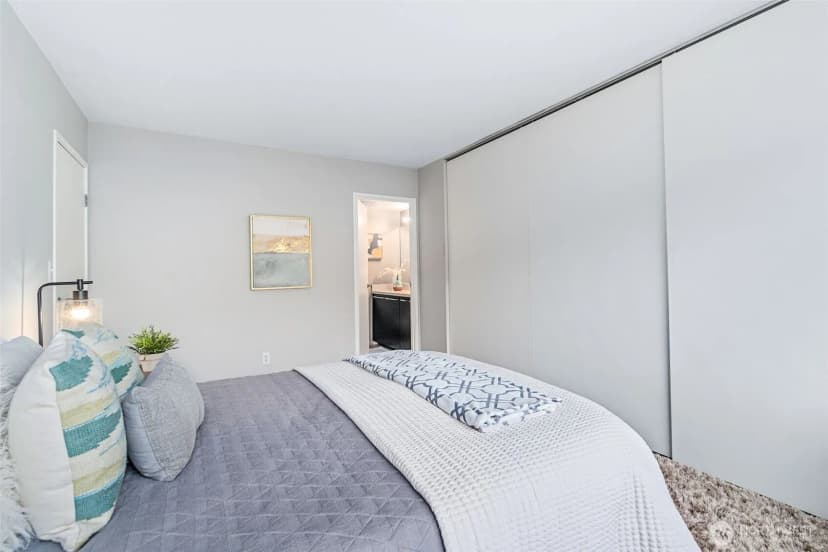 Property photo for 1120 8th Avenue #904, Seattle photo 20