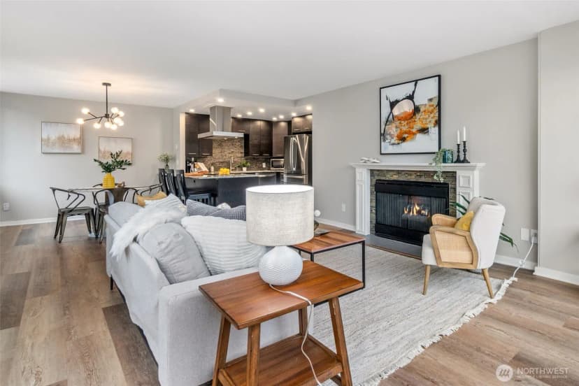 Property photo for 1120 8th Avenue #904, Seattle photo 6