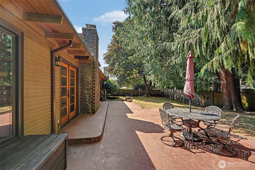 Property photo for 12838 Ne 73rd Street, Kirkland photo 33