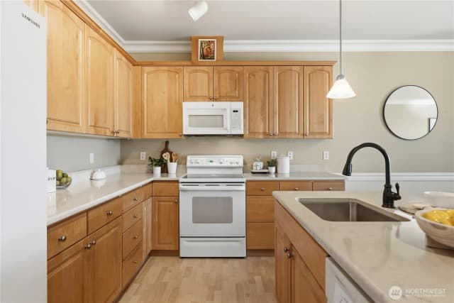 Property photo for 23007 Lakeview Drive #a303, Mountlake Terrace photo 5