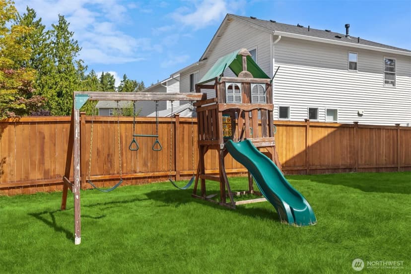 Property photo for 14210 50th Avenue Se, Everett photo 22