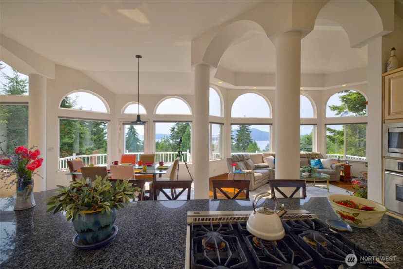 Property photo for 11746 Mccorkle Place, Anacortes photo 12