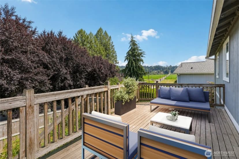 Property photo for 6419 107th Place Ne, Marysville photo 11
