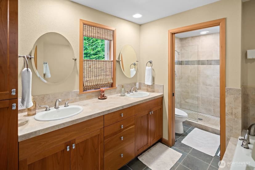 Property photo for 4529 168th Avenue Se, Bellevue photo 26