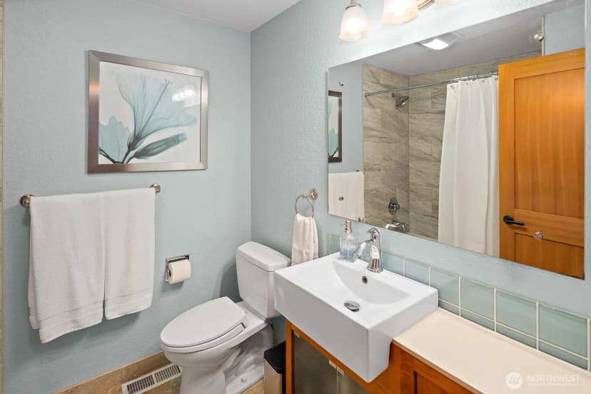 Property photo for 4529 168th Avenue Se, Bellevue photo 30