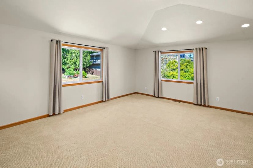 Property photo for 4529 168th Avenue Se, Bellevue photo 17