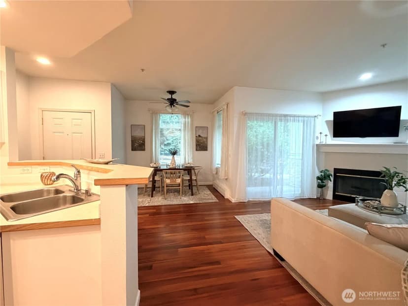 Property photo for 23202 58th Avenue S #2-1, Kent photo 9