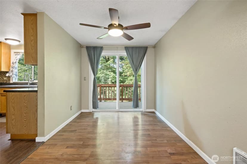 Property photo for 20710 128th Avenue Ct E, Graham photo 9
