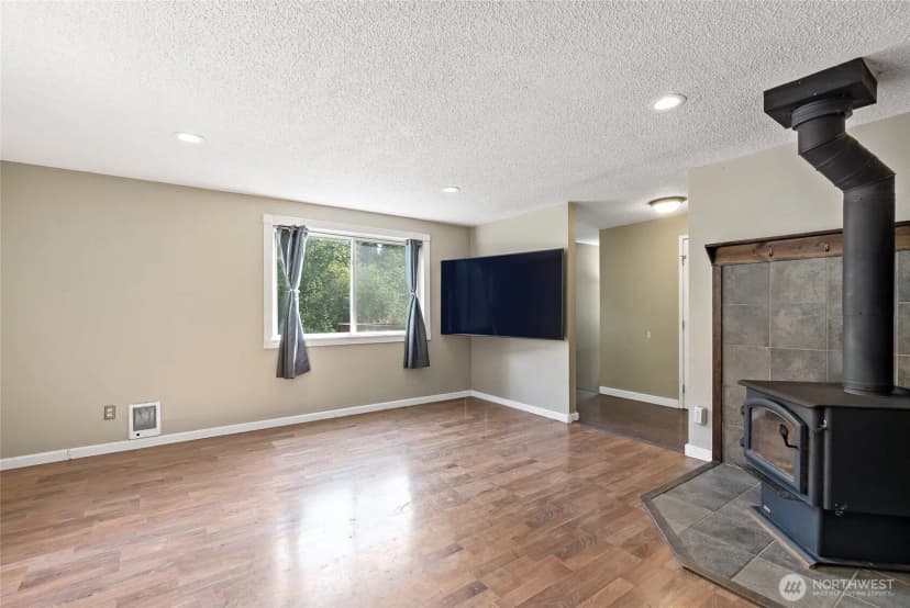 Property photo for 20710 128th Avenue Ct E, Graham photo 7