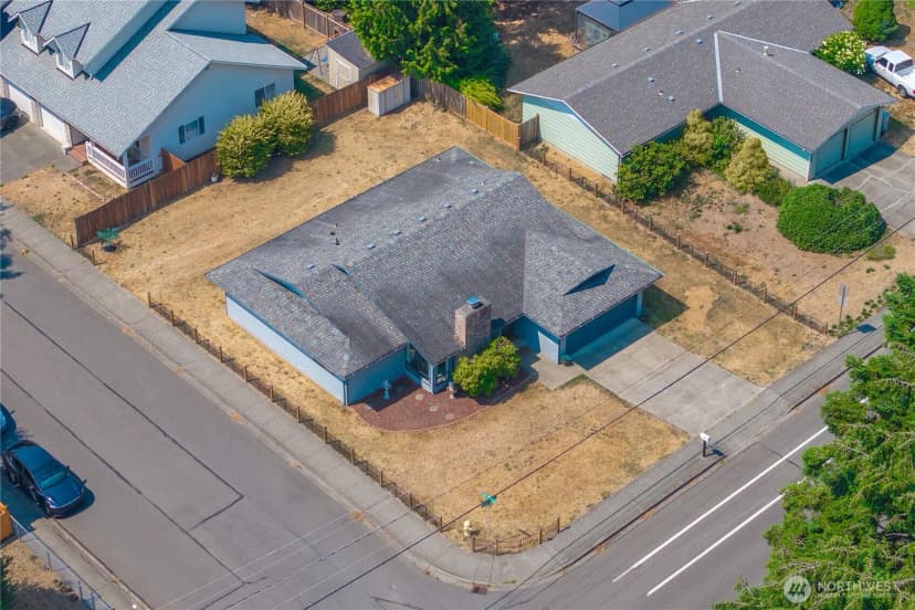 Property photo for 1901 Union Avenue Ne, Renton photo 25