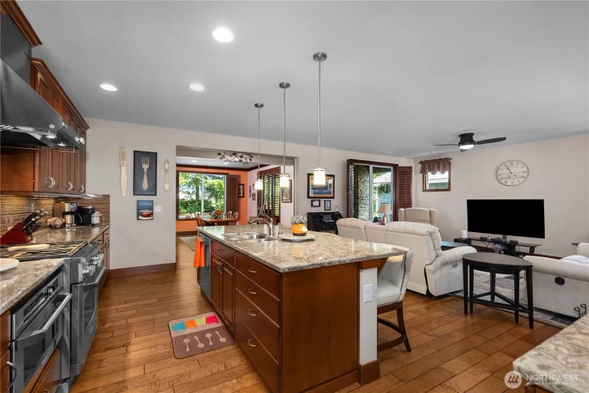 Property photo for 4805 Meriwood Drive Ne, Lacey photo 11