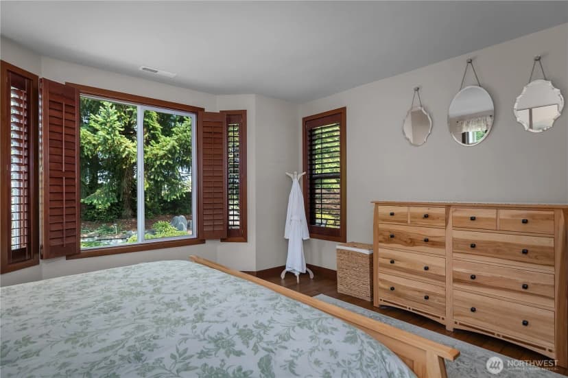 Property photo for 4805 Meriwood Drive Ne, Lacey photo 15
