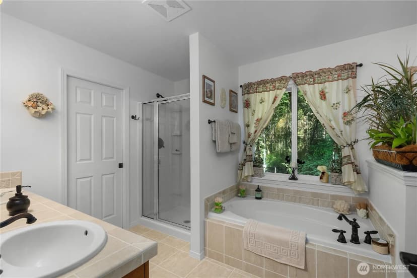 Property photo for 351 E Island Shores Road, Shelton photo 21