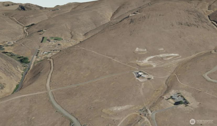 Property photo for 201 Ram Way, Yakima photo 3