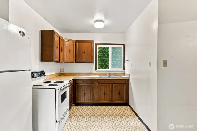 Property photo for 7955 29th Avenue Sw, Seattle photo 12