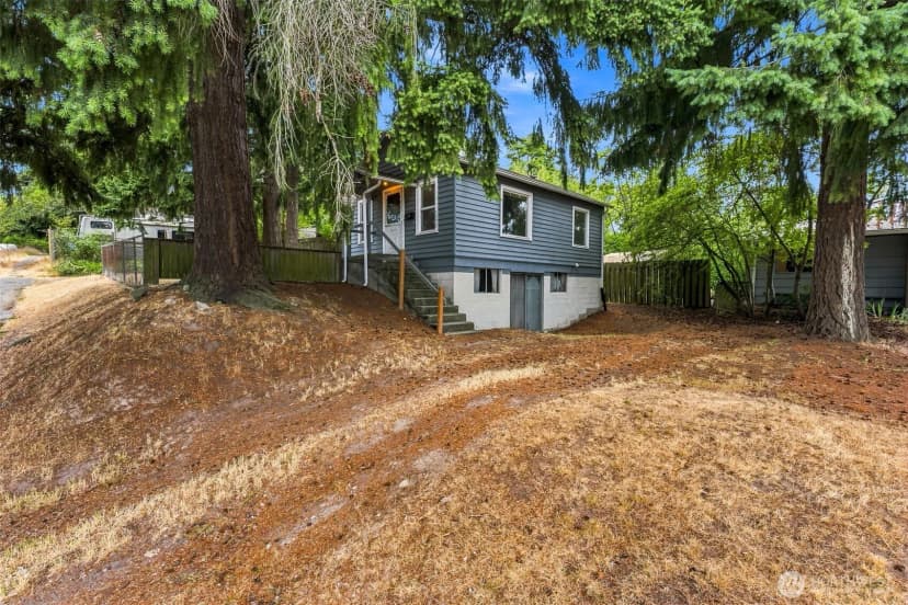 Property photo for 7955 29th Avenue Sw, Seattle photo 20
