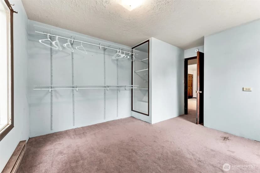 Property photo for 7955 29th Avenue Sw, Seattle photo 11