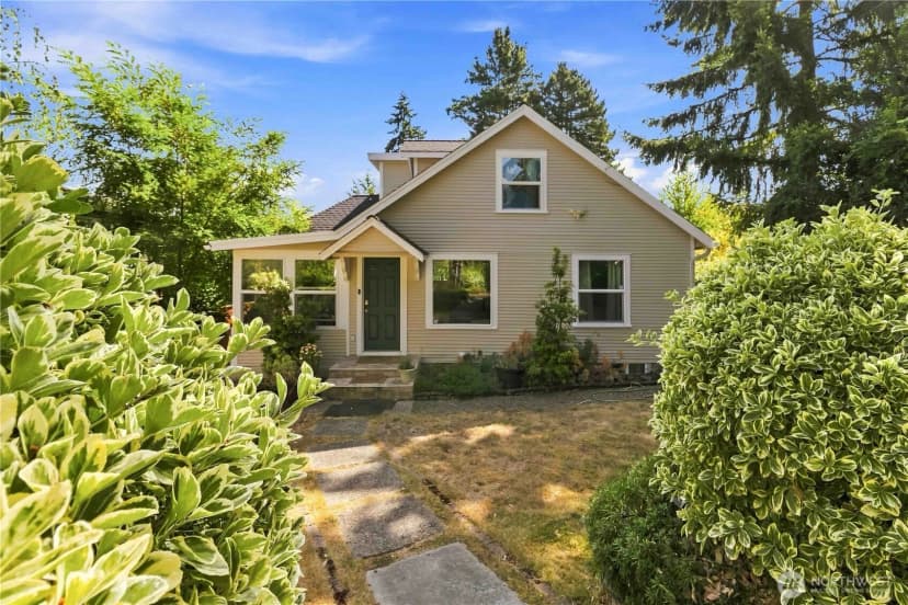 Property photo for 14350 Corliss Avenue N, Seattle